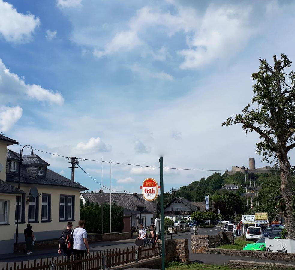 Df Am Ring Nuerburg Hotell Eksteriør bilde
